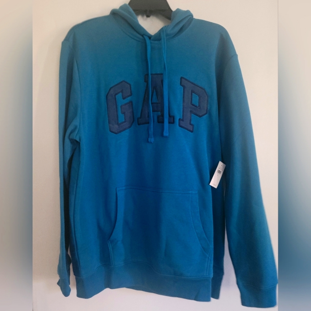 GAP sweatshirt